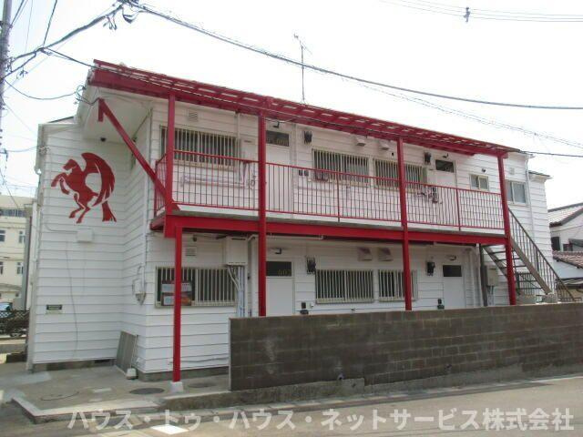 ホワイトベースの外観