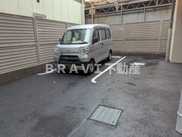 カーサレグラス森之宮 BRAVI不動産の駐車場