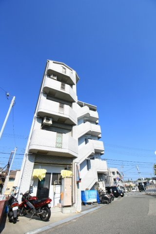 ヴィオス多聞の外観