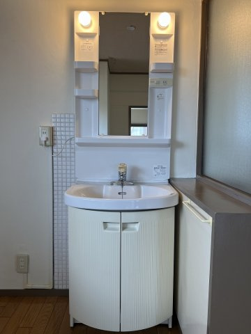 榊原ビルの洗面所