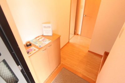 【玄関】 | ロイヤルガーデン上牧Ａ棟