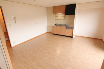 【居間・リビング】 | ロイヤルガーデン上牧Ａ棟