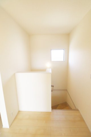 本宮市岩根　　　　８号棟　　　岩根小学校、本宮第２中学区　の内装