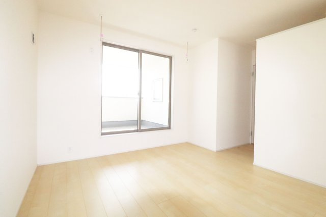 本宮市岩根　　　　８号棟　　　岩根小学校、本宮第２中学区　の洋室