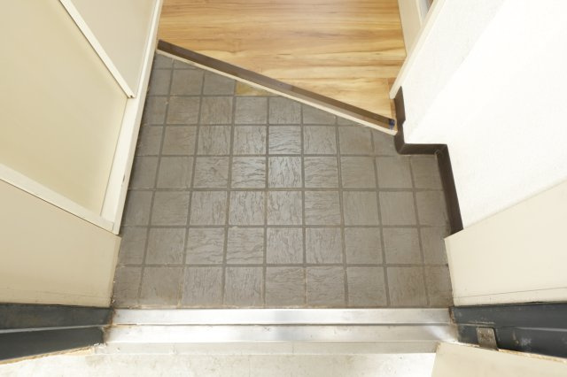 ノーリーズン船堀の玄関