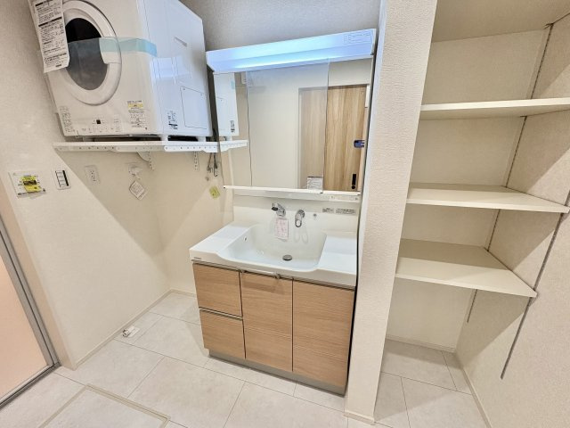 神戸市西区伊川谷町有瀬　新築戸建2号棟の独立洗面台