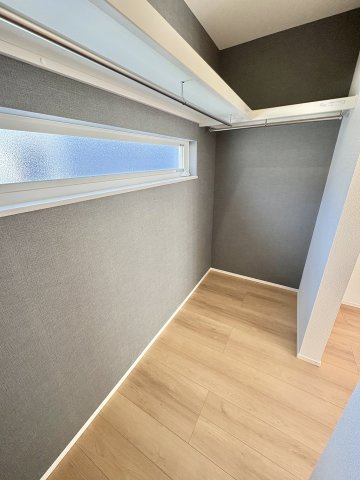 神戸市西区伊川谷町有瀬　新築戸建2号棟の洋室|2階、洋室約7.5帖のWIC