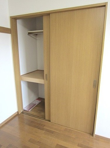 ウイングの収納