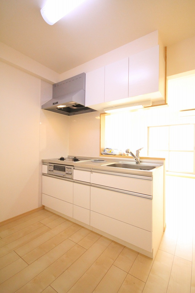 ポラリス参番館のキッチン|※お部屋により仕様が異なる場合があります※