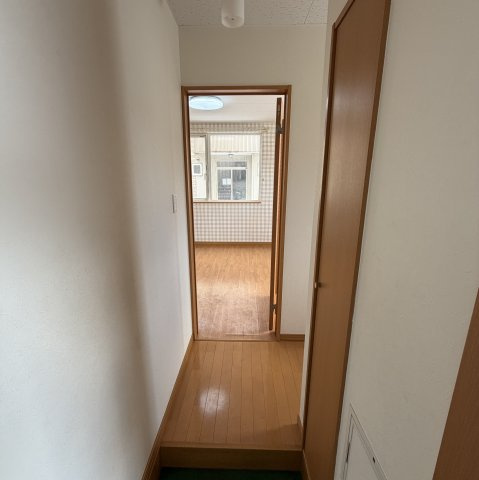 東町グレイスタウンＥの玄関