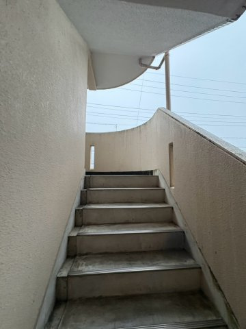 高橋ビルのエントランス