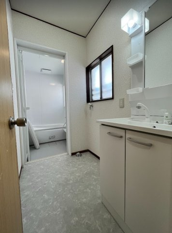 富士市桑崎　中古戸建　の脱衣所