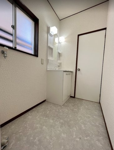 富士市桑崎　中古戸建　の脱衣所