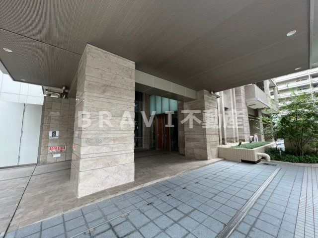 ザ・パークハウス谷町五丁目　BRAVI不動産のエントランス|【ザ・パークハウス谷町五丁目】清潔なエントランスです