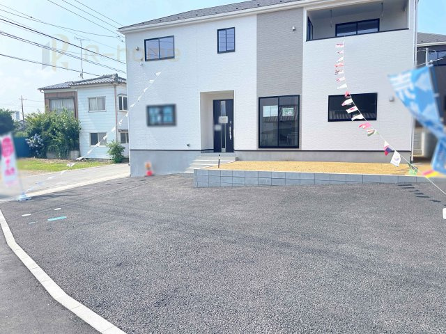 石岡市国府第1　新築戸建て　3号棟の駐車場|カースペースは2台お停めいただけます♪