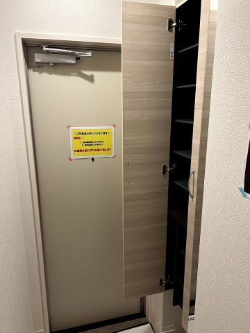 リコルド住吉の玄関