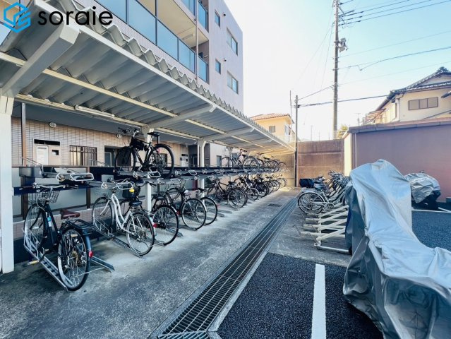 ファミール川越　1階の駐輪場