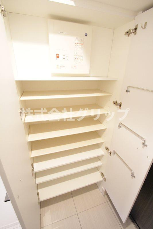 メインステージ横濱伊勢佐木Ⅲの収納