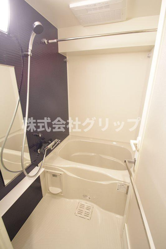 メインステージ横濱伊勢佐木Ⅲの浴室