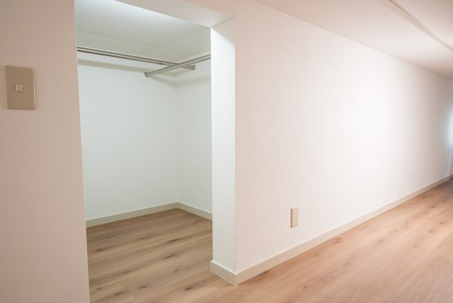 【内装】 | プリマ・ファミリエ | ロフトには広～いウォークインクローゼットが！！