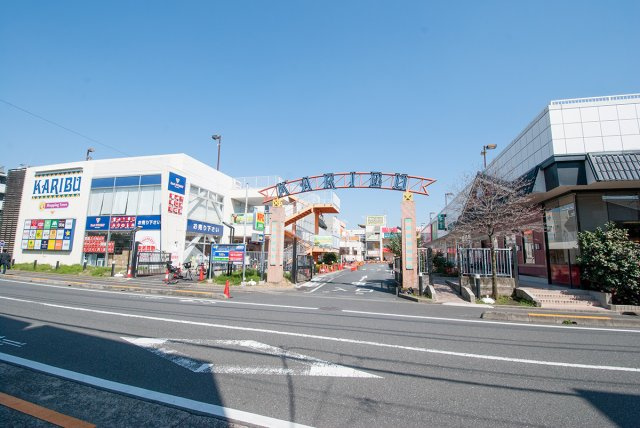 【周辺】 | プリマ・ファミリエ | ショッピングモール「カリブ梅島」も徒歩4分で行けちゃいます☆