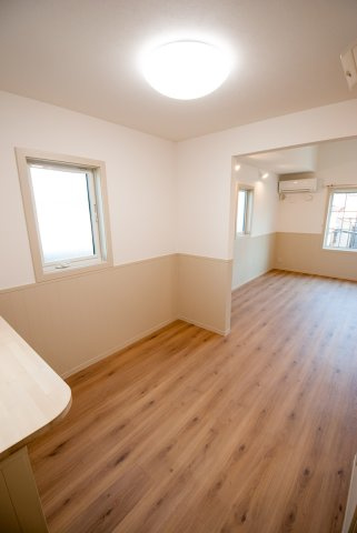 【居間・リビング】 | プリマ・ファミリエ | 14.9帖の広々間取りです♪