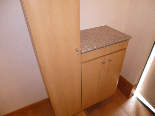 ビッグベアーＢの内装|シューズボックス