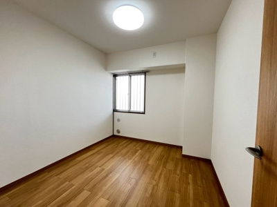 【洋室】 | ソワール新檜尾台３号棟 | 個人の部屋や寝室として使える洋室です