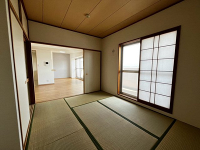 【和室】 | ソワール新檜尾台３号棟 | 畳の上でゆっくりとくつろげる和室です