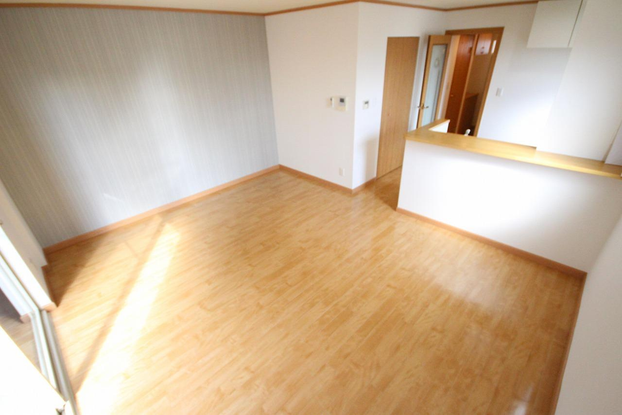 クローバーの居間・リビング|※お部屋により仕様が異なる場合があります※