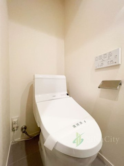 【トイレ】 | ストーク代官山 | トイレ温水便座機能付き