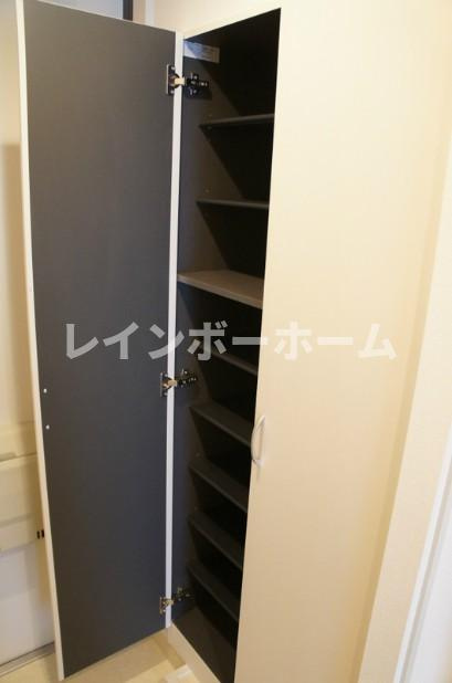 仲介手数料（賃料の1.10ヵ月）の50％OFF対象物件！の収納