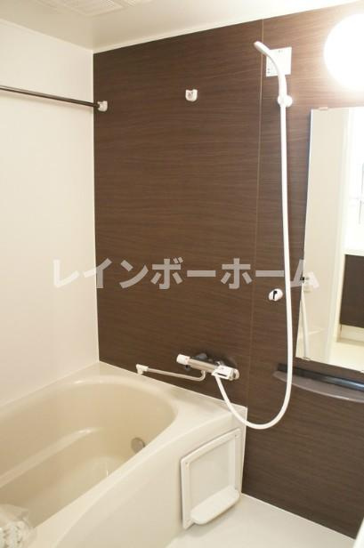 仲介手数料（賃料の1.10ヵ月）の50％OFF対象物件！の浴室