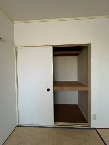 モアクレスト綾園 の収納