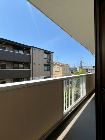モアクレスト綾園 のバルコニー