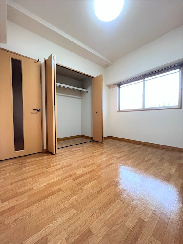 リベルテONEの居間・リビング