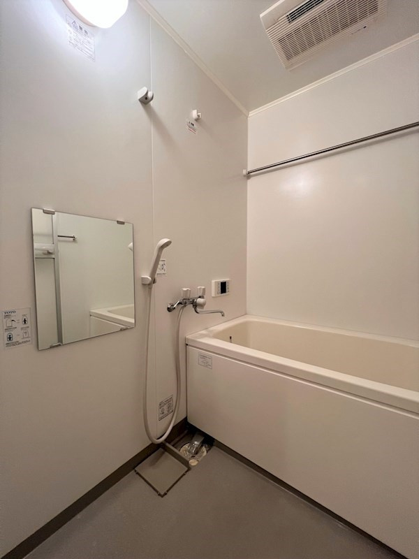 リベルテONEの浴室