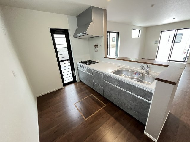 【キッチン】 | 福岡市南区桧原7丁目3期　1号棟（全3棟）【仲介手数料無料・0円】 | 現地写真。