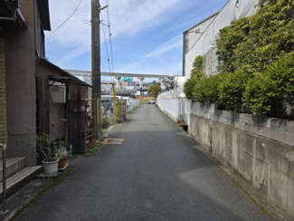 【前面道路含む現地写真】 | 北側公道：幅員4.0m