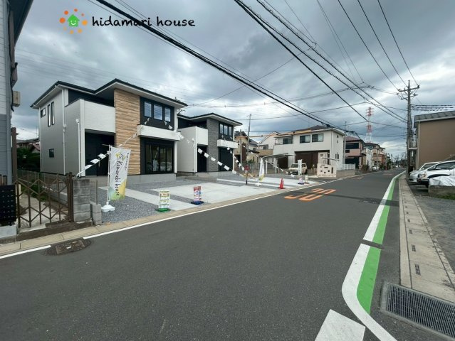桶川市下日出谷11期　新築戸建　Grace02の前面道路含む現地写真