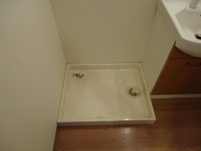 アクロポリスⅢのその他|洗濯機置場