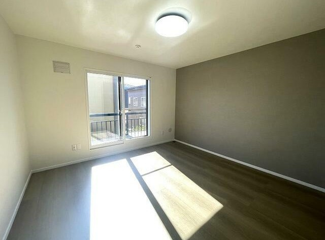 千歳市清流5丁目の洋室