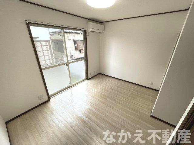 【居間・リビング】 | ゆったりとした居間です