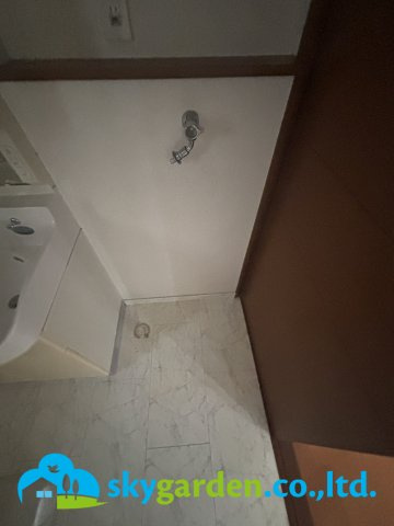 平塚市真田4丁目　中古戸建のランドリースペース