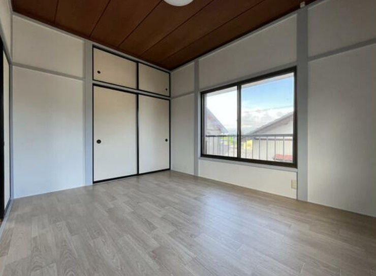 富士市岩本541-2　中古戸建リフォーム済の洋室