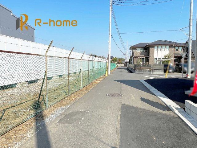 土浦市乙戸南第5-II期　新築戸建て　3号棟の前面道路含む現地写真|『今から見たい！』大歓迎です♪
お気軽にＲ－ｈomeまでお問い合わせください。