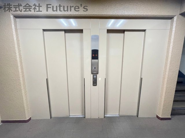 サンハイツ南流山のその他共用部分|エレベーター2基付き