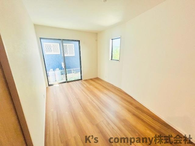 ◎茅ヶ崎市小和田１丁目　新築戸建　A号棟の洋室|洋室スペース◇