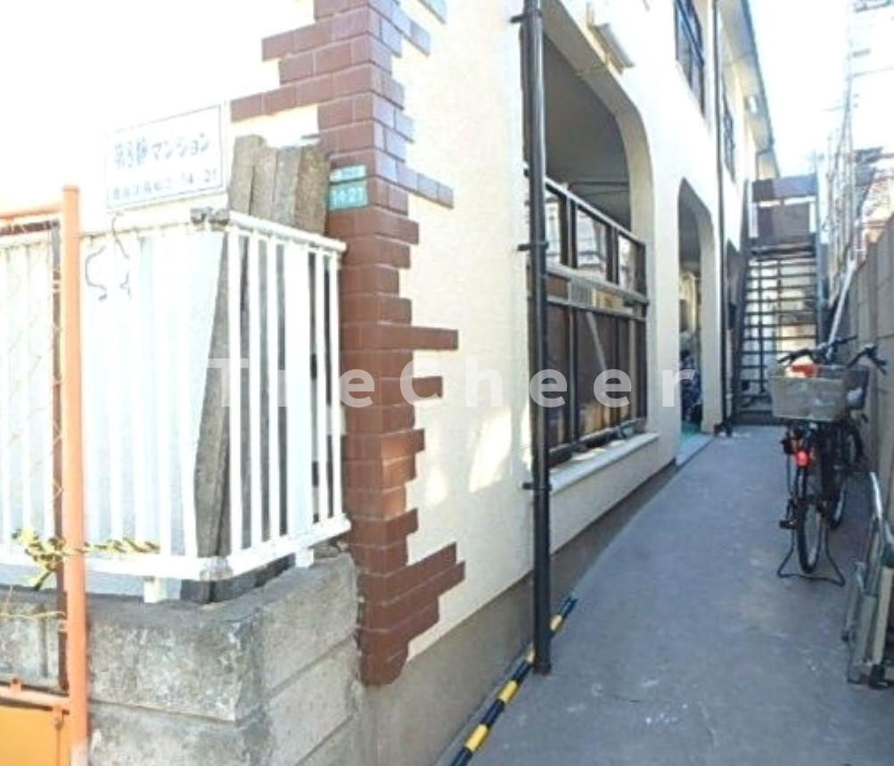 第８静マンションのエントランス