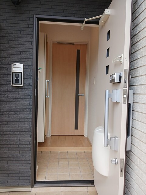 サニーレジデンスⅡの玄関